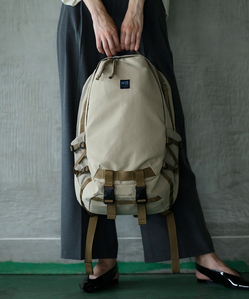 MIS(エムアイエス)の「BACKPACK(バックパック/リュック・メンズ・ベージュ/ブラック・ONESIZE)」の20枚目の写真