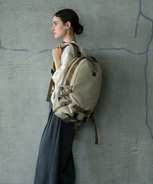 MIS(エムアイエス)の「BACKPACK(バックパック/リュック・メンズ・ベージュ/ブラック・ONESIZE)」の22枚目の写真