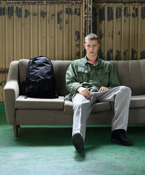MIS(エムアイエス)の「BACKPACK(バックパック/リュック・メンズ・ベージュ/ブラック・ONESIZE)」の3枚目の写真