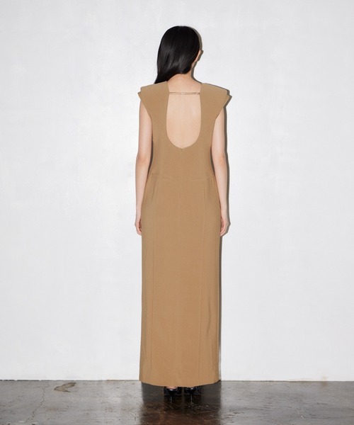 ANDRESD(アンドレスド)の「バックオープンフロームドレス / Back Open Form Dress(ドレス・レディース・ブラック/キャメル・S/M/L)」の15枚目の写真