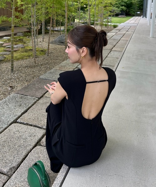 ANDRESD(アンドレスド)の「バックオープンフロームドレス / Back Open Form Dress(ドレス・レディース・ブラック/キャメル・S/M/L)」の10枚目の写真