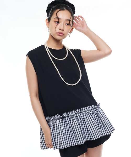 Narcissus（ナルシス）の「【Narcissus】ノースリーブフリルトップス ギンガムチェック ペプラム カットソー（Tシャツ/カットソー・レディース・ホワイト/ブラック・FREE）」の2枚目の写真