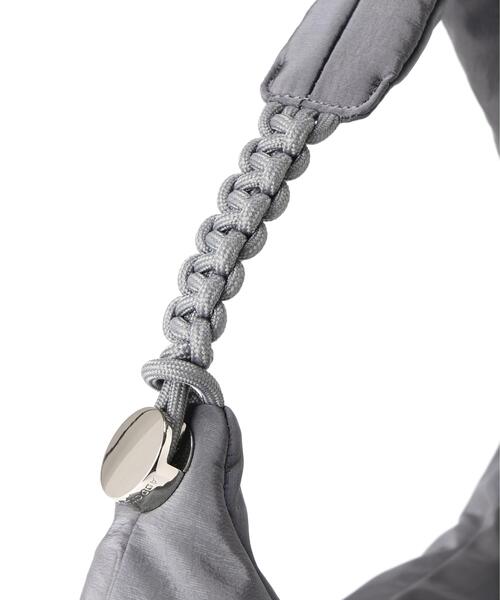 ADD CULUMN(アドカラム)の「ADD CULUMN(アドカラム) MOON SHLD M NYLON(ショルダーバッグ・レディース・グレー/ブラック・F)」の8枚目の写真