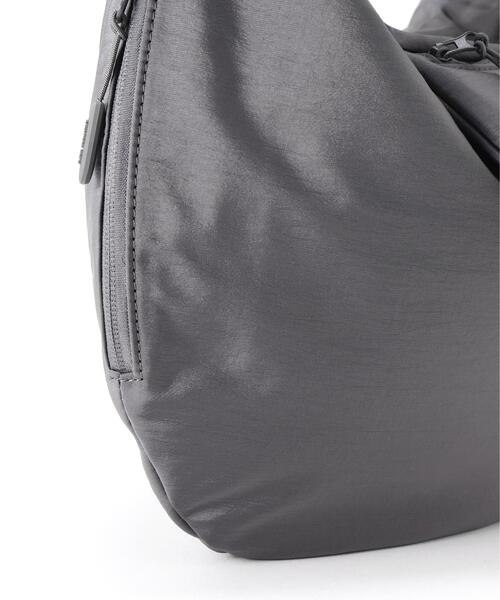 ADD CULUMN(アドカラム)の「ADD CULUMN(アドカラム) MOON SHLD M NYLON(ショルダーバッグ・レディース・グレー/ブラック・F)」の10枚目の写真