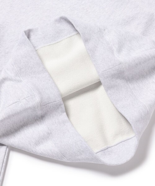 BEAMS(ビームス)の「ウィンドプルーフ クルーネック スウェット(スウェット・メンズ・アッシュ/ブラック・SMALL/X-LARGE/LARGE/MEDIUM)」の7枚目の写真