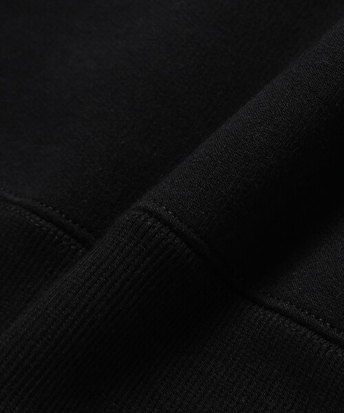 BEAMS(ビームス)の「ウィンドプルーフ クルーネック スウェット(スウェット・メンズ・アッシュ/ブラック・SMALL/X-LARGE/LARGE/MEDIUM)」の10枚目の写真