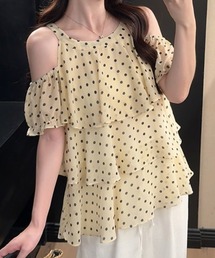 ドット柄ティアードオフショルダートップス