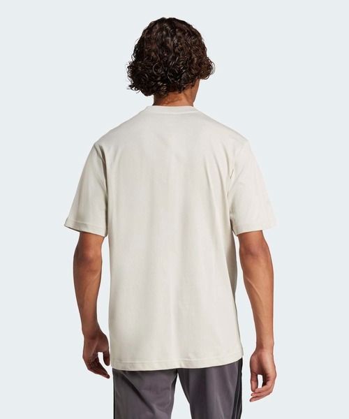adidas(アディダス)の「エッセンシャルズ ビッグロゴ 半袖Tシャツ / アディダス adidas(Tシャツ/カットソー・メンズ・ベージュ・XX-LARGE/3XL/LARGE/MEDIUM/SMALL/X-LARGE/X-SMALL)」の2枚目の写真