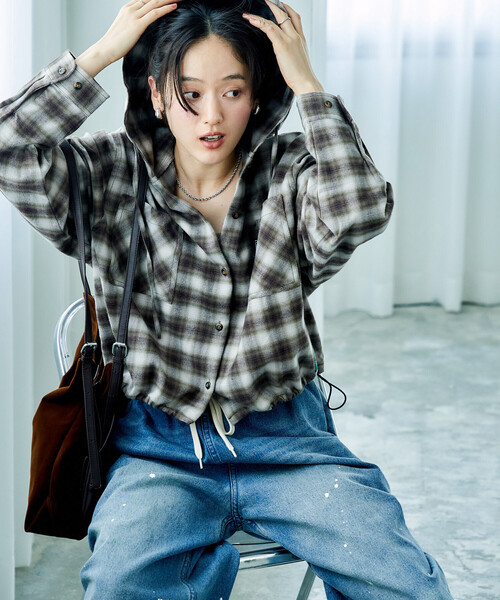 FREAK'S STORE（フリークスストア）の「Foxfire × FREAK'S STORE/フォックスファイヤー 別注 フード付き ネルシャツ（シャツ/ブラウス・レディース・ブラウン/ネイビー/グリーン・ﾌﾘ-）」の6枚目の写真
