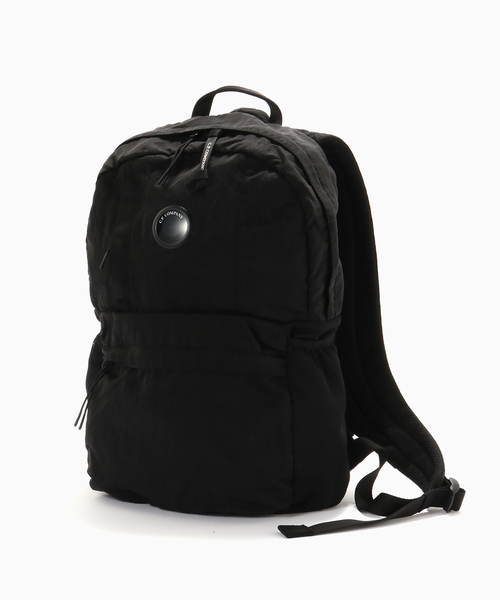 C.P. COMPANY(シーピーカンパニー)の「C.P.Company / シーピーカンパニー NYLON B BACKPACK(バックパック/リュック・メンズ・ブラック・FREE)」の1枚目の写真