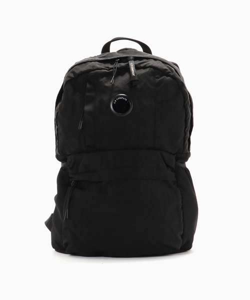 C.P. COMPANY(シーピーカンパニー)の「C.P.Company / シーピーカンパニー NYLON B BACKPACK(バックパック/リュック・メンズ・ブラック・FREE)」の2枚目の写真