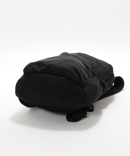 C.P. COMPANY(シーピーカンパニー)の「C.P.Company / シーピーカンパニー NYLON B BACKPACK(バックパック/リュック・メンズ・ブラック・FREE)」の4枚目の写真
