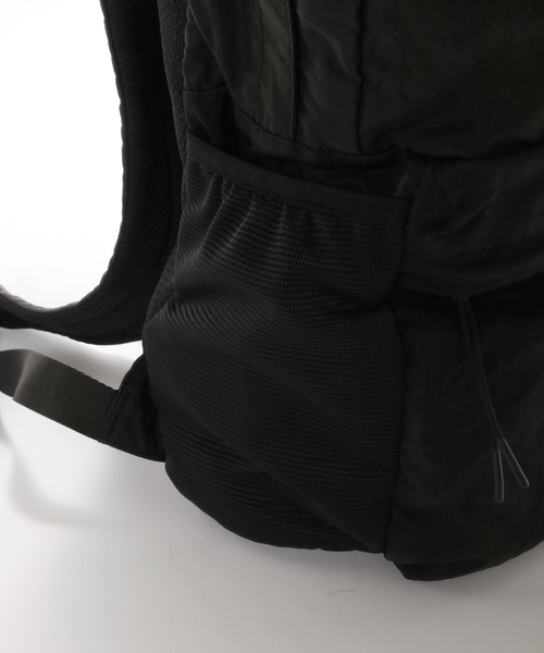 C.P. COMPANY(シーピーカンパニー)の「C.P.Company / シーピーカンパニー NYLON B BACKPACK(バックパック/リュック・メンズ・ブラック・FREE)」の8枚目の写真