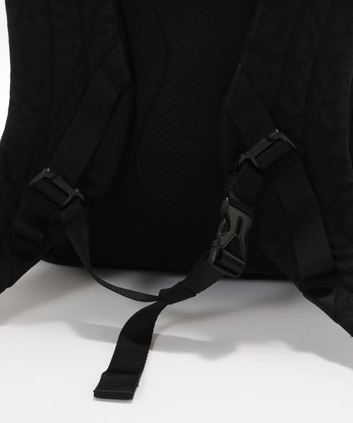 C.P. COMPANY(シーピーカンパニー)の「C.P.Company / シーピーカンパニー NYLON B BACKPACK(バックパック/リュック・メンズ・ブラック・FREE)」の10枚目の写真