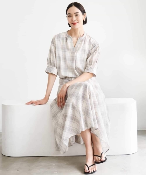 MICHEL KLEIN（ミッシェル・クラン）の「[セットアップ対応]シアーチェックフレアブラウス（シャツ/ブラウス・レディース・ブラック・38）」の6枚目の写真