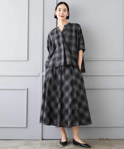MICHEL KLEIN（ミッシェル・クラン）の「[セットアップ対応]シアーチェックフレアブラウス（シャツ/ブラウス・レディース・ブラック・38）」の15枚目の写真