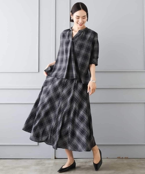 MICHEL KLEIN（ミッシェル・クラン）の「[セットアップ対応]シアーチェックフレアブラウス（シャツ/ブラウス・レディース・ブラック・38）」の17枚目の写真