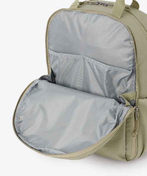 Columbia（コロンビア）の「Columbia/ サニーサイドパーク16Lバックパック /コロンビア（バックパック/リュック・レディース・ブラック/ベージュ/ホワイト・ONE SIZE）」の8枚目の写真