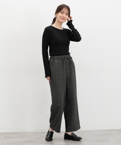 Honeys(ハニーズ)の「メロー使いテレコT(Tシャツ/カットソー・レディース・オレンジ/レッド/ピンク/カーキ/オフホワイト/ベージュ/ブラック・L/LL/M/S)」の10枚目の写真