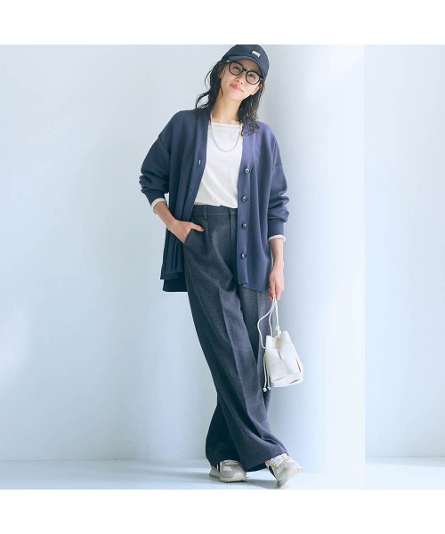 StyleNote(スタイルノート)の「重ね着に最適なシアークルーネックカットソー(Tシャツ/カットソー・レディース・オフホワイト/ブラック/チャコール/グレイッシュベージュ/ワイン/カーキ・M/3L/LL/L/S)」の16枚目の写真