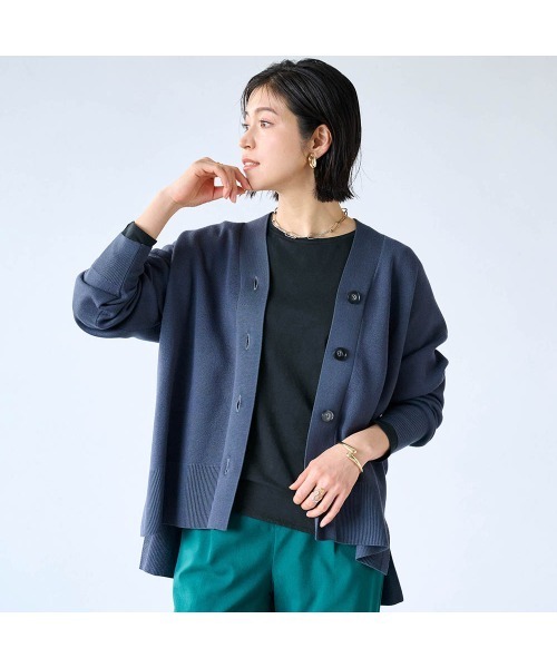 StyleNote(スタイルノート)の「重ね着に最適なシアークルーネックカットソー(Tシャツ/カットソー・レディース・オフホワイト/ブラック/チャコール/グレイッシュベージュ/ワイン/カーキ・M/3L/LL/L/S)」の22枚目の写真