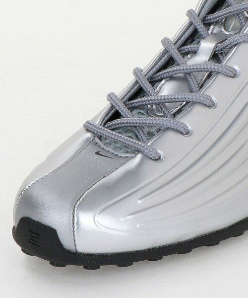 NIKE(ナイキ)の「<NIKE> SHOX Z WOMEN/スニーカー(スニーカー・レディース・シルバー・24.5cm/25cm/23.5cm/24cm)」の2枚目の写真