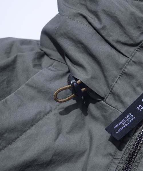 F/CE. （エフシーイー）の「F/CE. HAPPY JACKET IMPRESSION BY F/CE. 2.0 / エフシーイー ハッピー ジャケット インプレッション バイ F/CE. 2.0（ダウンジャケット/コート・メンズ・マスタード/ブラック/セージグリーン・LARGE/MEDIUM/X-LARGE/SMALL）」の13枚目の写真