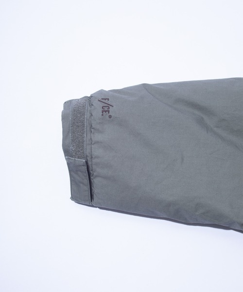 F/CE. （エフシーイー）の「F/CE. HAPPY JACKET IMPRESSION BY F/CE. 2.0 / エフシーイー ハッピー ジャケット インプレッション バイ F/CE. 2.0（ダウンジャケット/コート・メンズ・マスタード/ブラック/セージグリーン・LARGE/MEDIUM/X-LARGE/SMALL）」の20枚目の写真