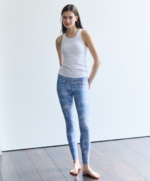 Julier Yoga and Relax(ジュリエヨガアンドリラックス)の「Julier (定番)プレミアムフローキャミソール(その他トップス・レディース・ブラウン/ブラック/ホワイト・1/0)」の5枚目の写真