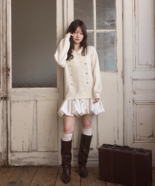 mellowneon(メロウネオン)の「2wayサテンシャツレイヤードナポレオンニットワンピース(ワンピース・レディース・アイボリー/グレー/ブラウン・FREE)」の4枚目の写真