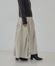 サイドタックロングスカート
