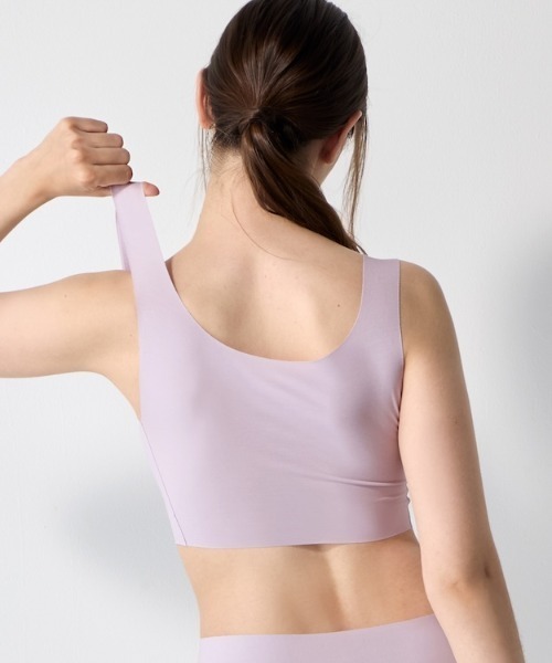 Sloggi（スロギー）の「【無縫製綿混素材】スロギーゼロフィール カップ付きハーフトップ sloggi G028 N-Top（ブラジャー・レディース・ブラック/グレイッシュベージュ/ベージュ/グリーン/ピンク/グレイッシュブルー/ローズ/ブルー/オレンジ/ライラック・L/S/M/LL）」の16枚目の写真