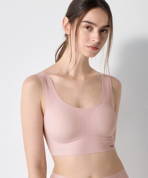 Sloggi（スロギー）の「【無縫製綿混素材】スロギーゼロフィール カップ付きハーフトップ sloggi G028 N-Top（ブラジャー・レディース・ブラック/グレイッシュベージュ/ベージュ/グリーン/ピンク/グレイッシュブルー/ローズ/ブルー/オレンジ/ライラック・L/S/M/LL）」の15枚目の写真