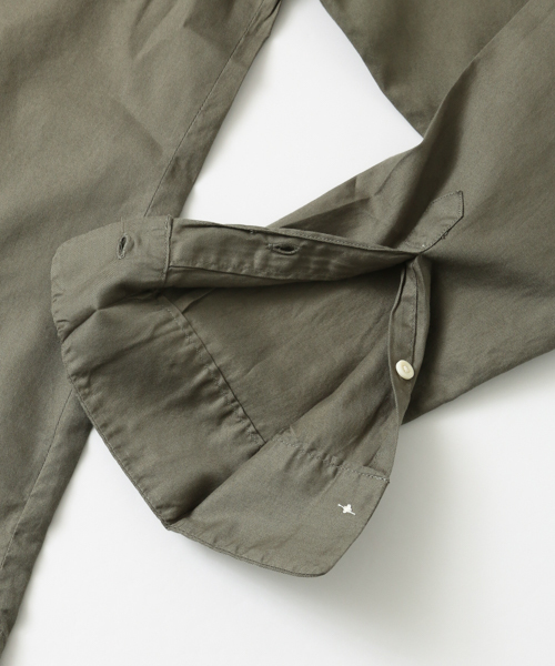 URBAN RESEARCH（アーバンリサーチ）の「UR スーピマカルゼノーカラーシャツ（シャツ/ブラウス・メンズ・ブルー系その他/カーキ・MEDIUM/LARGE）」の12枚目の写真