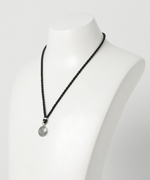 Orobianco（オロビアンコ）の「【Orobianco】 オロビアンコ メンズ チョーカーネックレス（チョーカー・メンズ・ワインレッド/ブラック・FREE）」の7枚目の写真