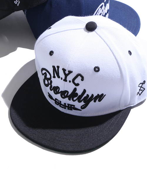 WEGO（ウィゴー）の「WEGO/BROOKLYNベースボールキャップ（キャップ・メンズ・ホワイト/ブラック/ネイビー・FREE）」の2枚目の写真