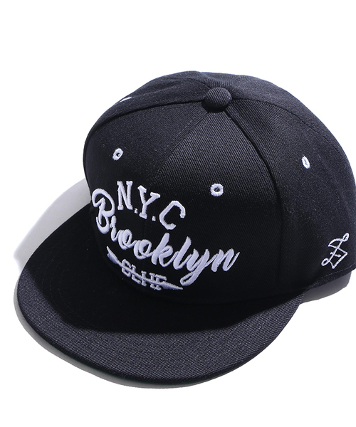 WEGO（ウィゴー）の「WEGO/BROOKLYNベースボールキャップ（キャップ・メンズ・ホワイト/ブラック/ネイビー・FREE）」の19枚目の写真