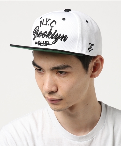 WEGO（ウィゴー）の「WEGO/BROOKLYNベースボールキャップ（キャップ・メンズ・ホワイト/ブラック/ネイビー・FREE）」の18枚目の写真