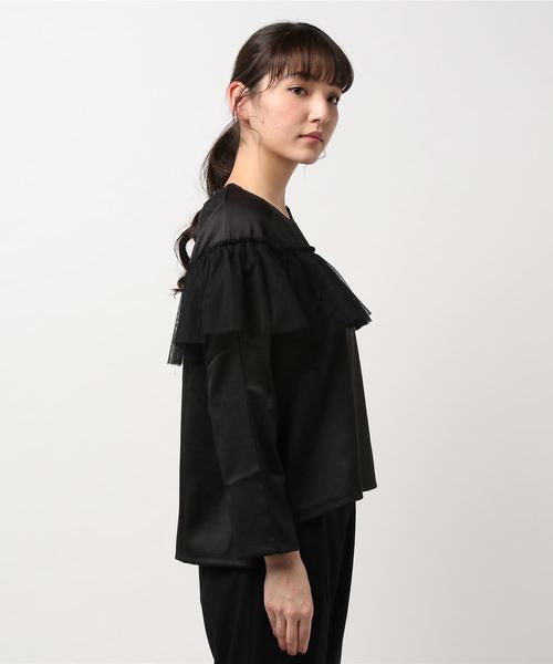 GeeRA(ジーラ)の「胸元チュールレース使いトップス(Tシャツ/カットソー・レディース・ブラック/チャコール・MEDIUM/LARGE/X-LARGE)」の3枚目の写真