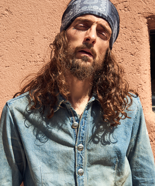 TMT（ティーエムティー）の「【「ハラスメントゲーム」迫田孝也さん着用】SCAR-STITCH DENIM SHIRTS（シャツ/ブラウス・メンズ・インディゴブルー/ライトインディゴブルー/ブラック・SMALL/MEDIUM/LARGE/X-LARGE）」の14枚目の写真