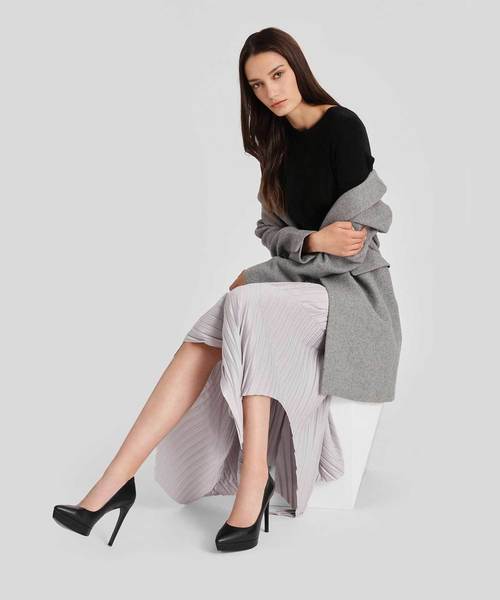 CHARLES & KEITH(チャールズ & キース)の「ポインテッドプラットフォームパンプス / Pointed Platform Pumps(パンプス・レディース・ブラック/グレー・22.5cm/23cm/23.5cm/24.5cm/25cm)」の7枚目の写真
