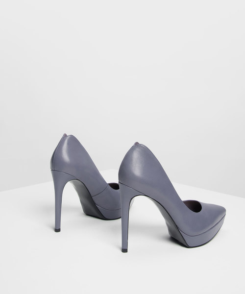 CHARLES & KEITH(チャールズ & キース)の「ポインテッドプラットフォームパンプス / Pointed Platform Pumps(パンプス・レディース・ブラック/グレー・22.5cm/23cm/23.5cm/24.5cm/25cm)」の11枚目の写真