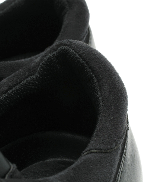 i（アイ）の「PUスニーカー（スニーカー・レディース・ホワイト/ブラック・SMALL/MEDIUM/LARGE/X-LARGE/XX-LARGE/XXX-LARGE）」の5枚目の写真