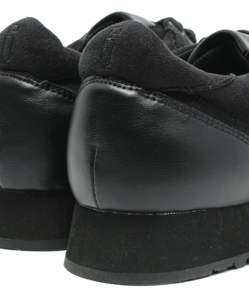 i（アイ）の「PUスニーカー（スニーカー・レディース・ホワイト/ブラック・SMALL/MEDIUM/LARGE/X-LARGE/XX-LARGE/XXX-LARGE）」の6枚目の写真