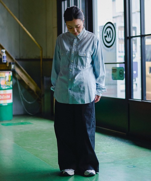 GORDON MILLER(ゴードンミラー)の「GORDON MILLER(ゴードンミラー) CHAMBRAY WORK SHIRT (シャンブレーワークシャツ)(シャツ/ブラウス・メンズ・サックスブルー/ネイビー・S/L/M)」の21枚目の写真