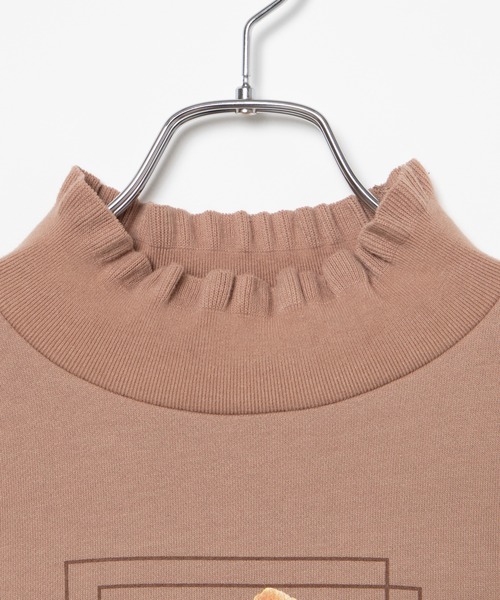 WEGO（ウィゴー）の「WEGO/メロウフリルリブビッグシルエットくまさんスウェット（スウェット・レディース・ベージュ/サックスブルー・FREE）」の11枚目の写真