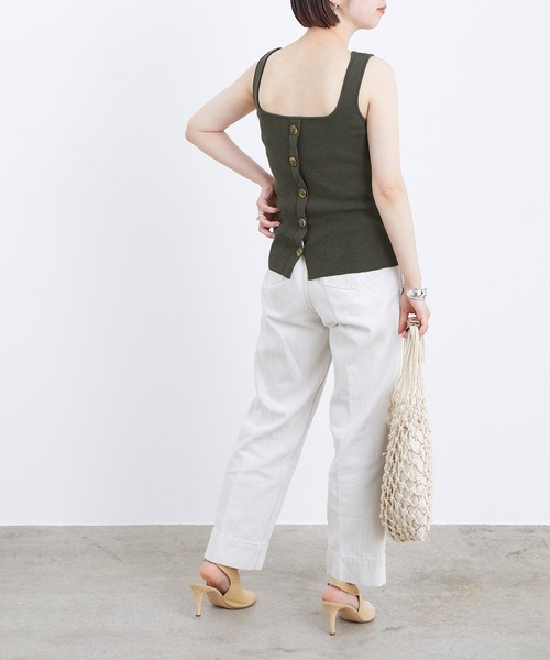 ADAM ET ROPE'（アダムエロペ）の「2WAY釦ニットタンクトップ（タンクトップ・レディース・チャコールグレー/ブラウン・FREE）」の6枚目の写真