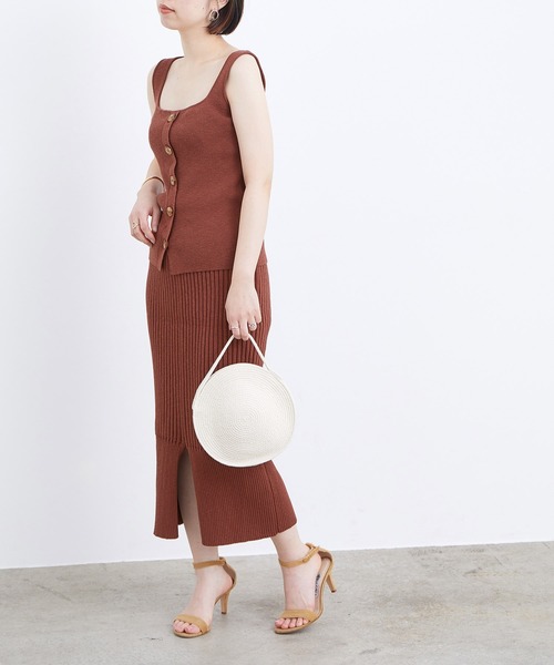 ADAM ET ROPE'（アダムエロペ）の「2WAY釦ニットタンクトップ（タンクトップ・レディース・チャコールグレー/ブラウン・FREE）」の15枚目の写真