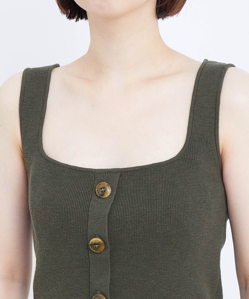 ADAM ET ROPE'（アダムエロペ）の「2WAY釦ニットタンクトップ（タンクトップ・レディース・チャコールグレー/ブラウン・FREE）」の3枚目の写真