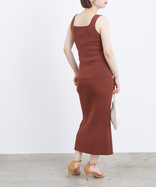 ADAM ET ROPE'（アダムエロペ）の「2WAY釦ニットタンクトップ（タンクトップ・レディース・チャコールグレー/ブラウン・FREE）」の12枚目の写真